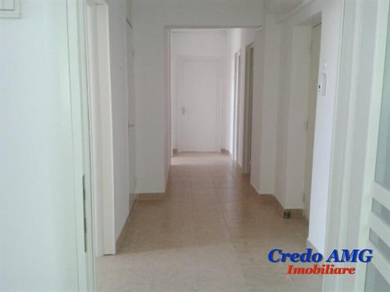 Dorobanti, Iancu de Hunedoara, apartament decomandat, 3 camere,